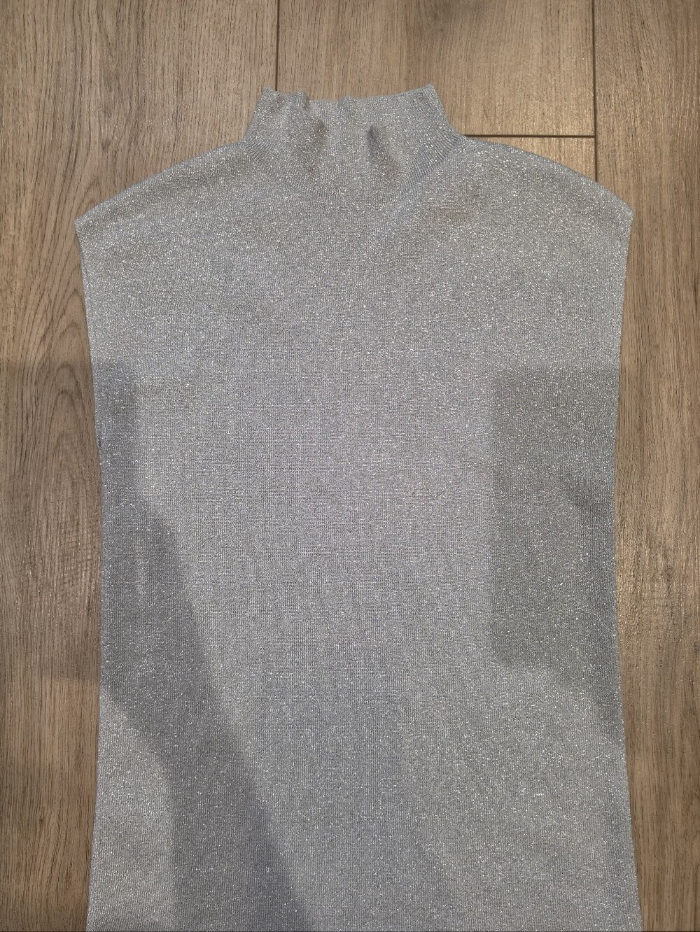 Ann Taylor Silver Metallic Shimmer Mock Neck Sleeveless Sweater Top XS